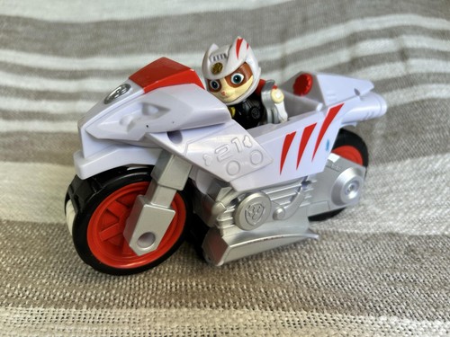 Paw patrol wild - moto, pups